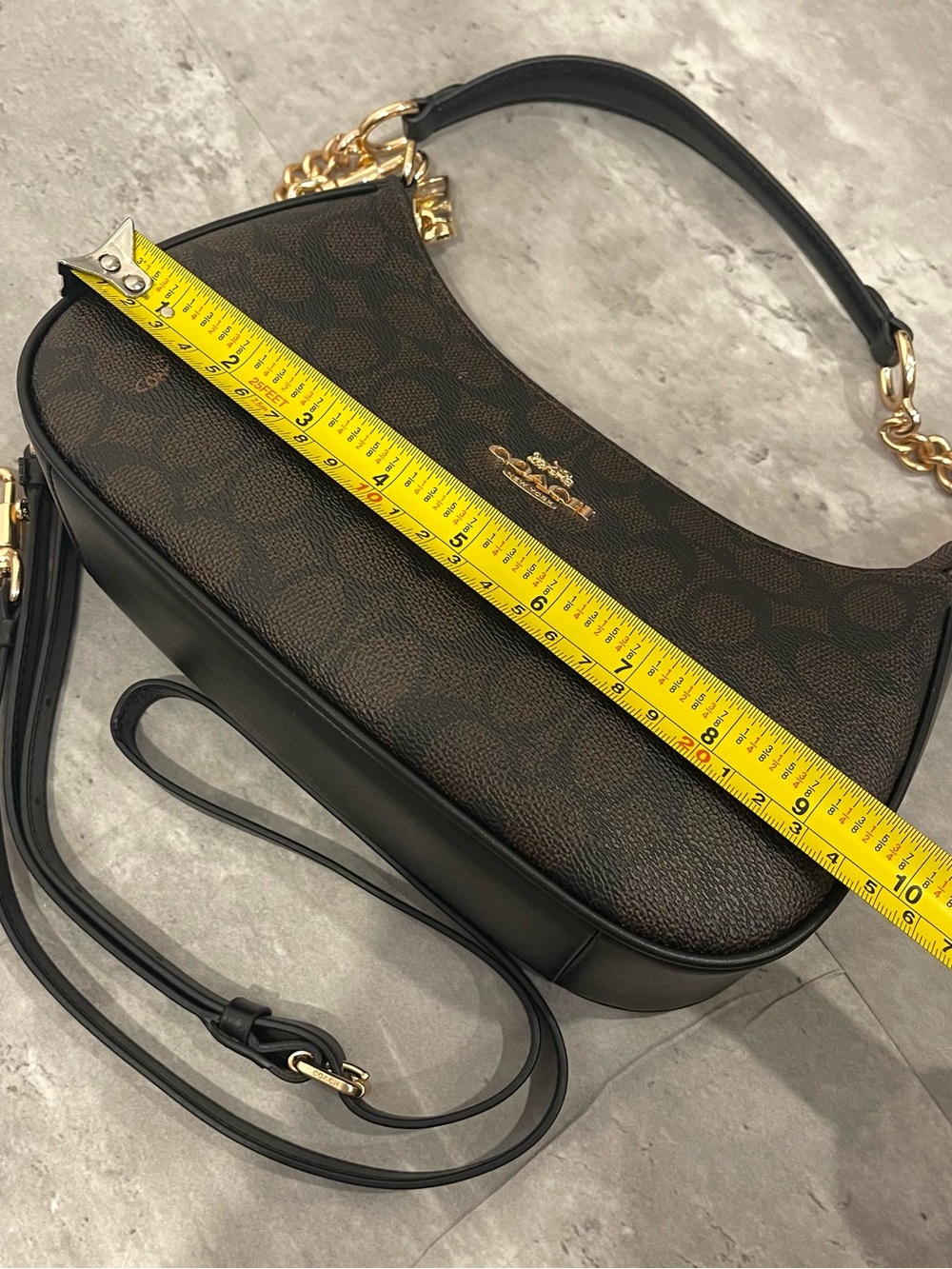 Coach Signature Canvas Black Gold Shoulder Crossbody Bag BNWT - Picture 5 of 6